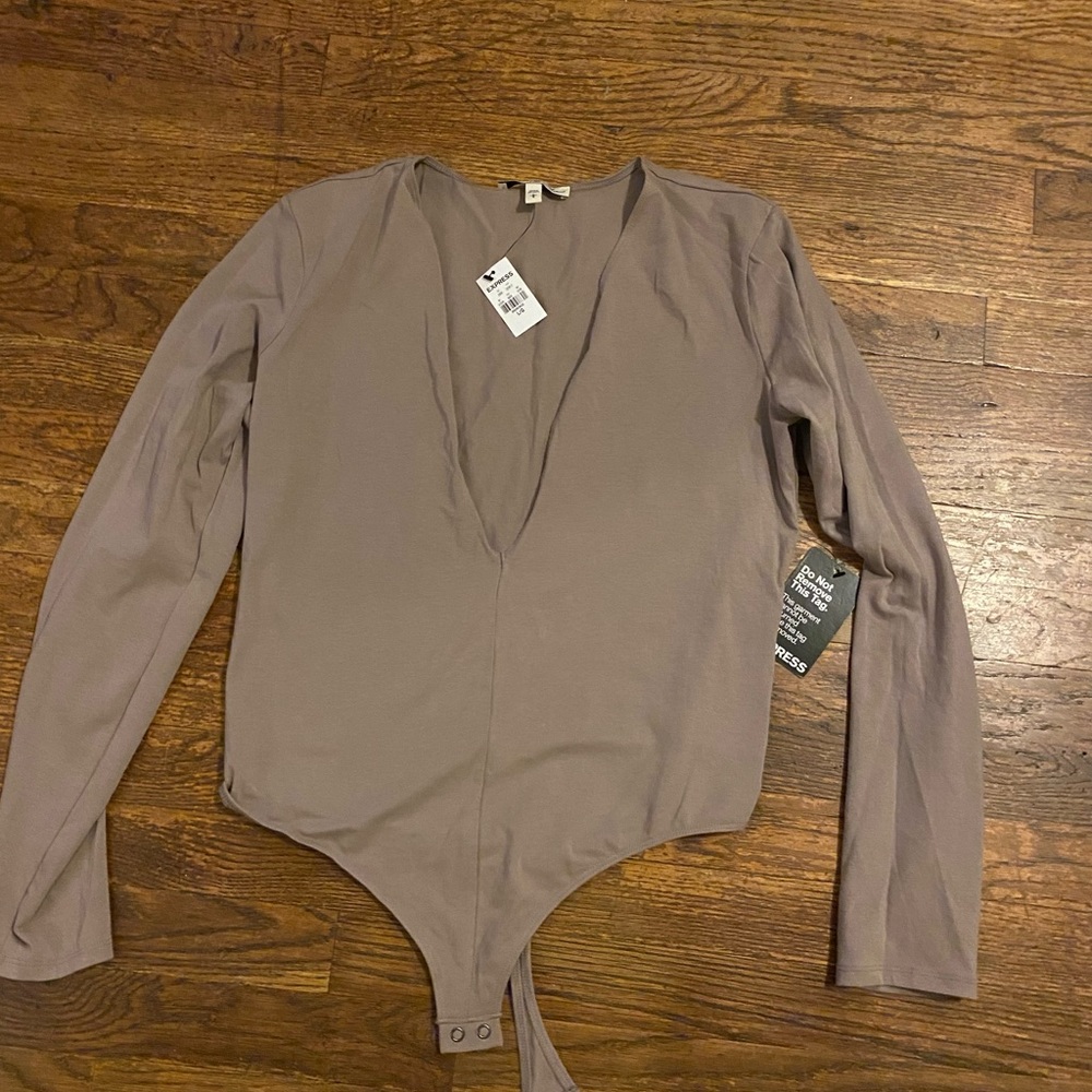 BNWT, Express Taupe Plunging V Neck bodysuit - L